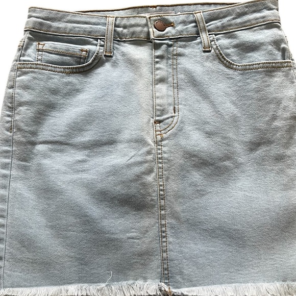 O2 Denim Light Wash Mini Skirt Size M - Picture 11 of 11